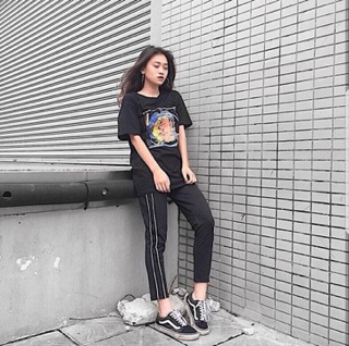 Quần jogger nữ 2 sọc nhỏ