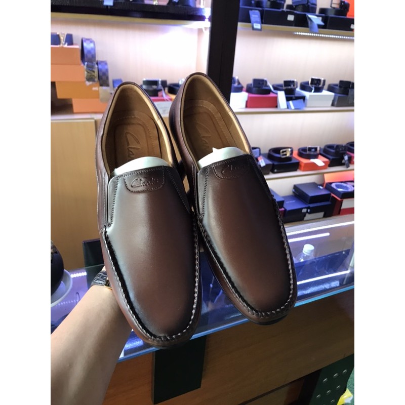 Giày Clarks chính hãng săn sale