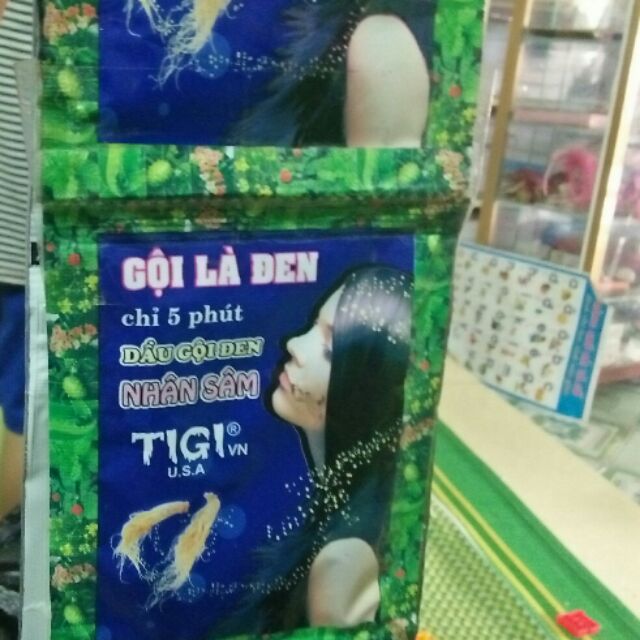 Dầu gội đen tóc 15k 5 gói.