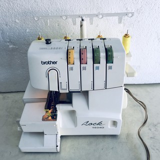 MÁY VẮT SỔ 4 CHỈ BROTHER