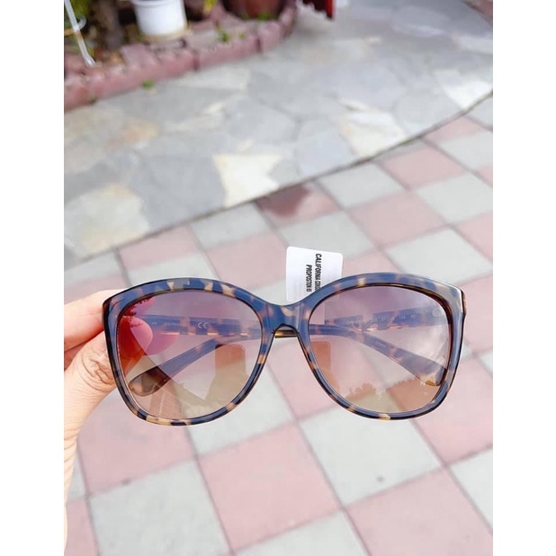 Mắt kính nữ Calvin Klein form đẹp