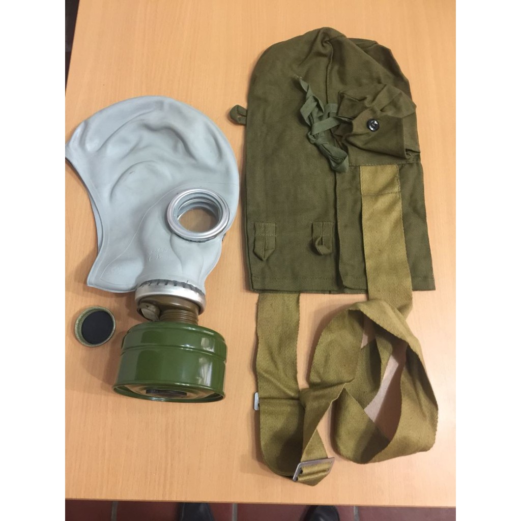 Mặt nạ phòng độc Liên Xô Mặt nạ Liên Xô - LXGD có túi đựng
