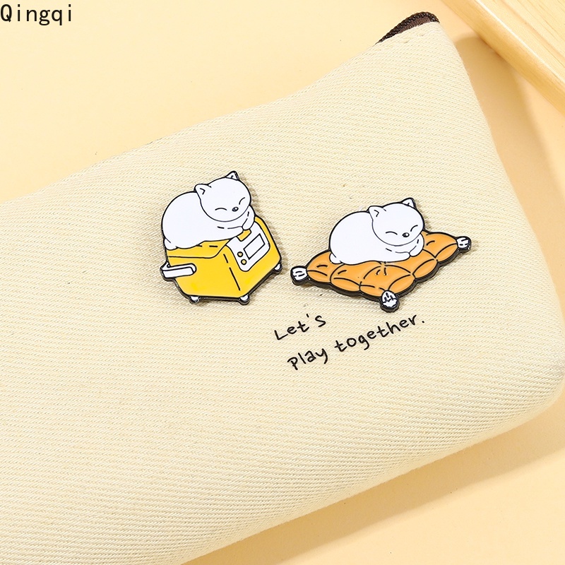 Ghim cài áo Miss Zoe hình mèo con đáng yêu