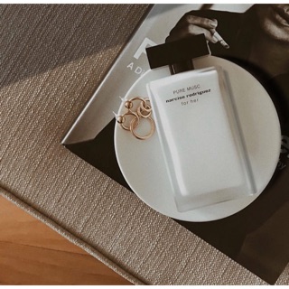 Chai nhỏ thử mùi nước hoa Narciso Pure Musc for her