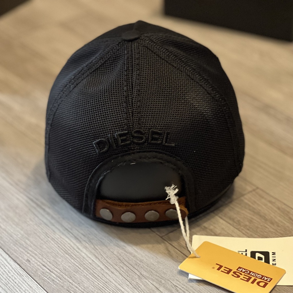 nón ông địa , Mũ diesel thêu ẩn cực sang trọng