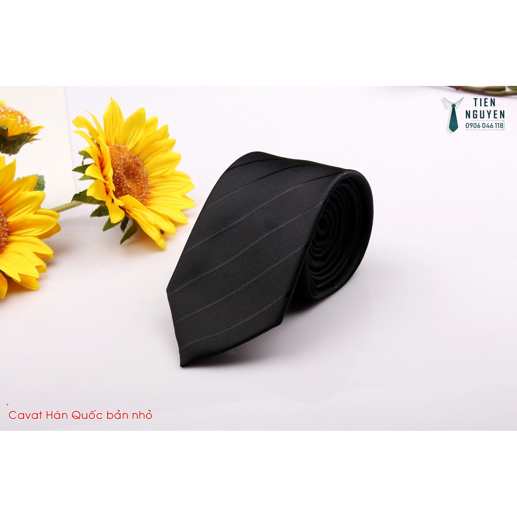 Cà Vạt Nam Bản Trung 7Cm kẻ đen - Cavat Hàn Quốc Cao Cấp Full box