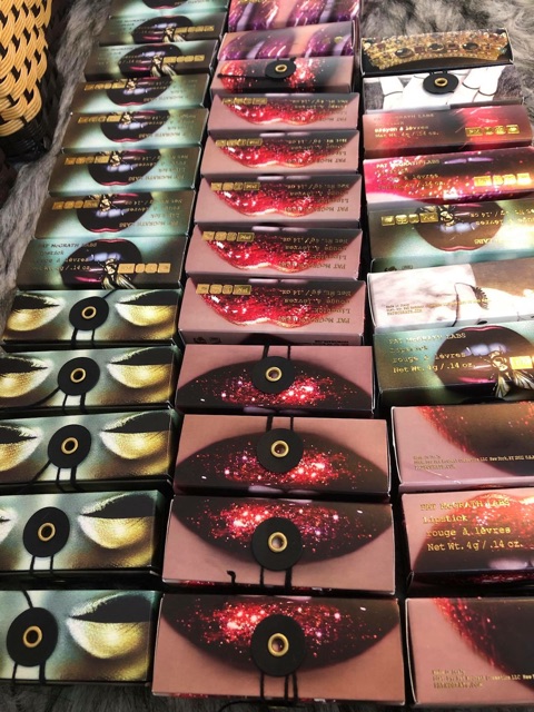 Pat Mcgrath Labs Lipstick: dòng son sang chảnh dành cho mùa lễ hội