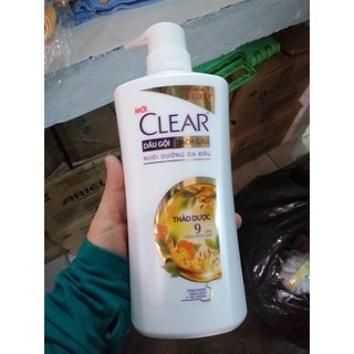 Dầu Gội Sạch Gàu CLEAR Thảo Dược 650g