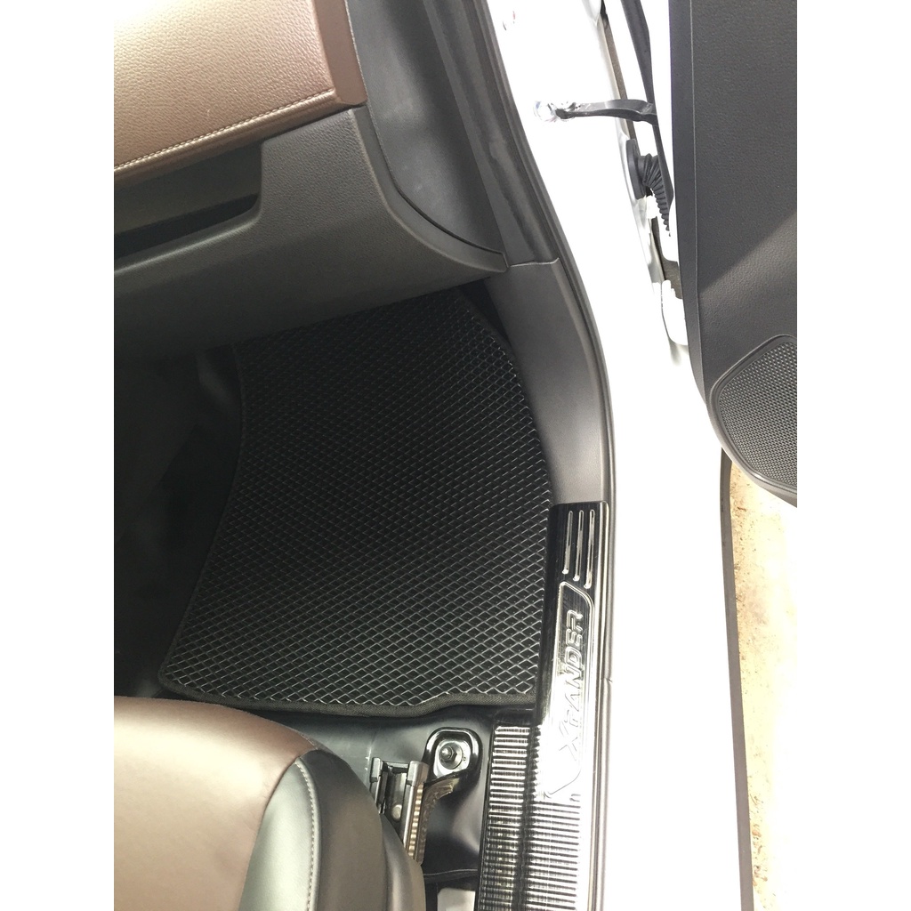 Thảm lót sàn ô tô Medicar xe Mitsubishi Xpander (2017 - Hiện tại) - chống nước, không mùi, ngăn bụi bẩn