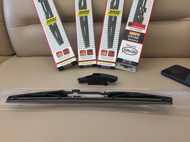 Gạt mưa sau Heyner Germany ô tô