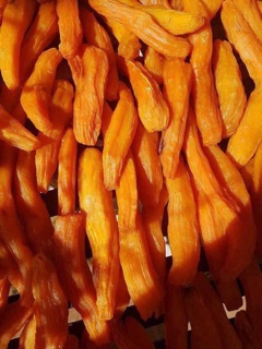 KHOAI MẬT SẤY NGUYÊN CỦ