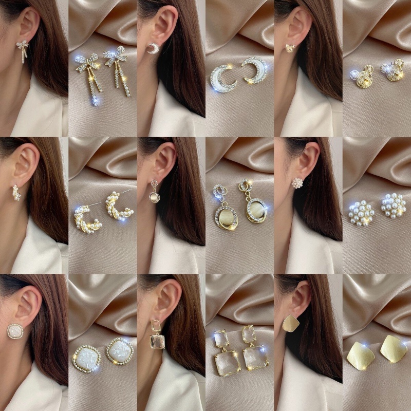 Bông Tai Đính Kim Cương Giả Sáng Bóng Thời Trang Hàn Quốc