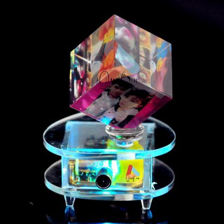 Pha lê lập phương in hình PIANO (đế đèn, tự xoay dây cót, phát nhạc music box)