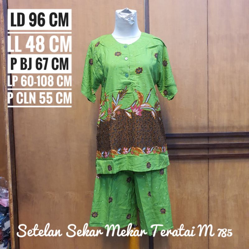 Bộ đồ Culottes hoa sen nở M 785