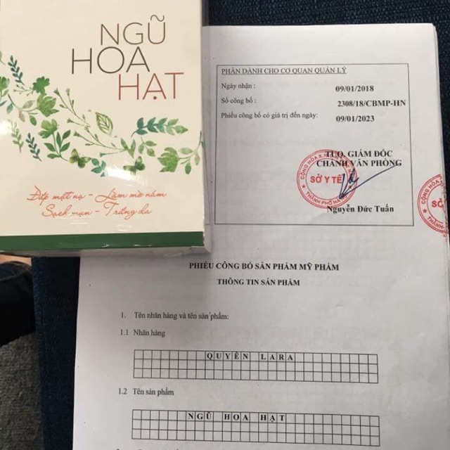 Mặt nạ ngũ hoa