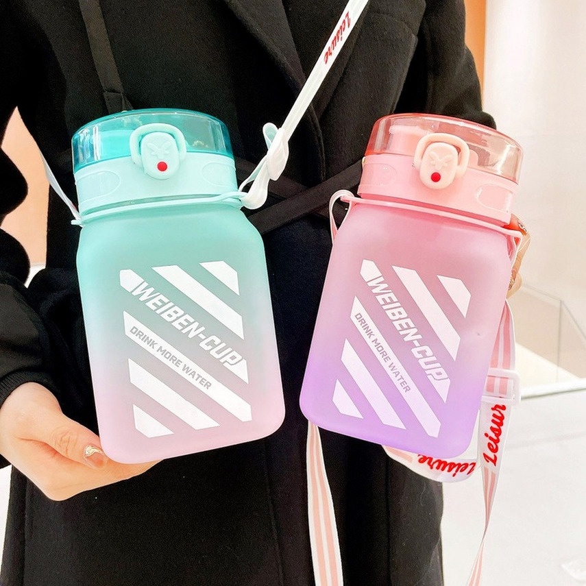 Bình Nước 1200Ml Hình Vuông Màu Gradient Kèm Ống Hút Và Dây Đeo Cho Thể Thao Ngoài Trời