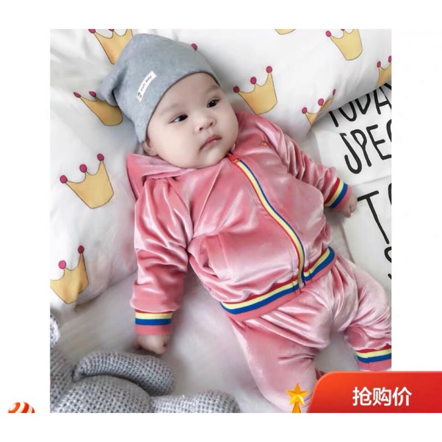 Bộ nỉ nhung cho bé