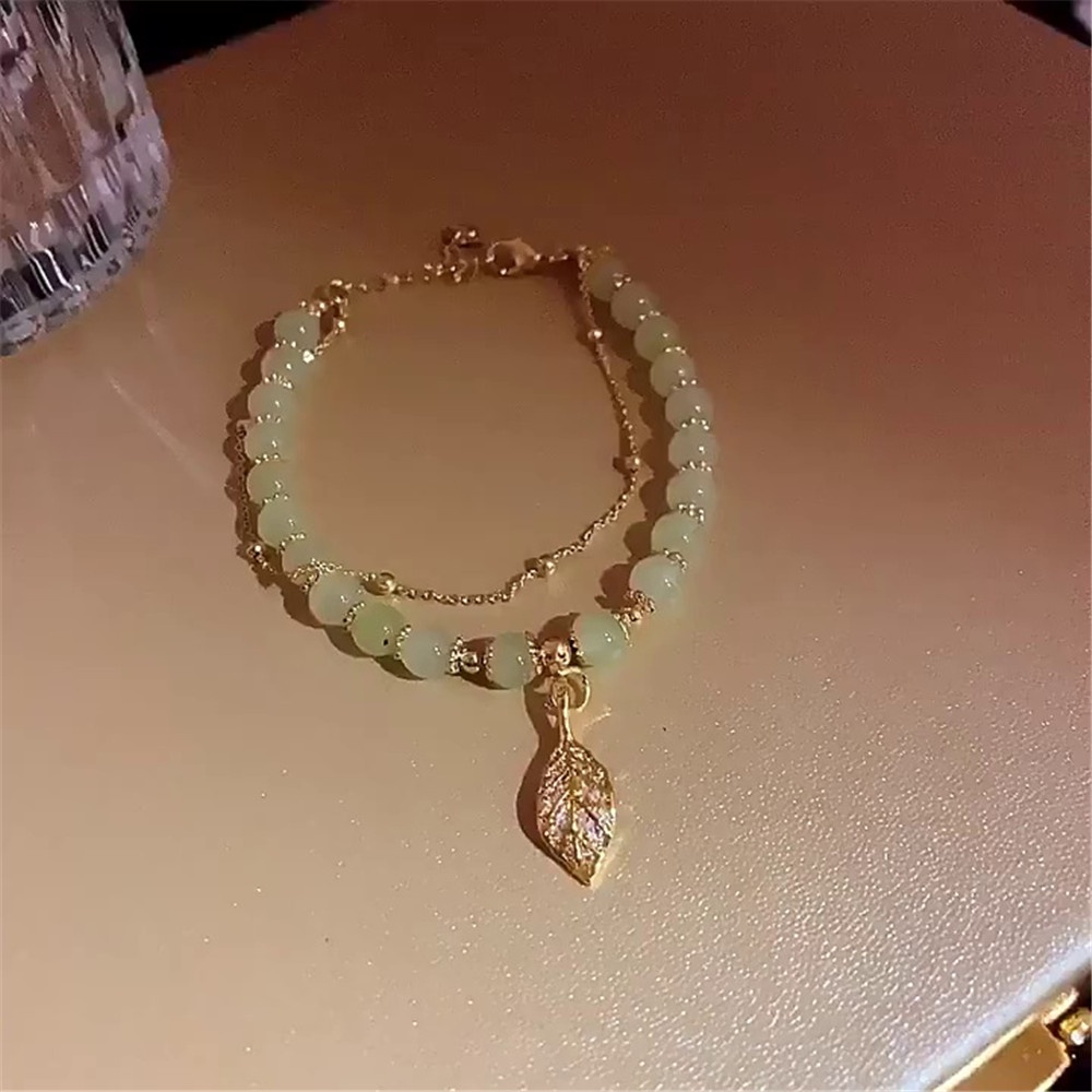 Vòng Tay Chuỗi Hạt Đá Ngọc Bích Hình Chiếc Lá Nhỏ Xinh