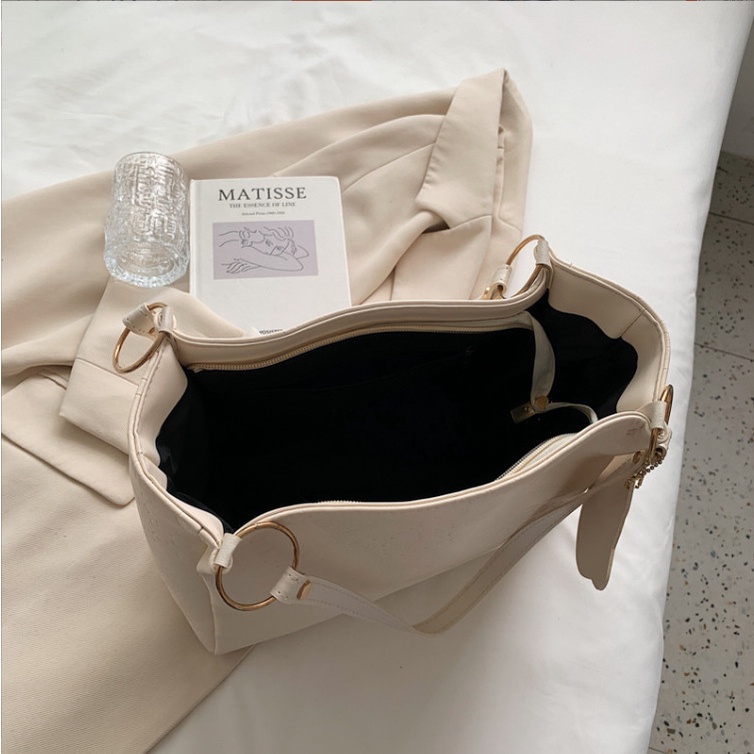 Túi tote nữ da đeo vai họa tiết cute dập nổi BAG U TOTEDN15