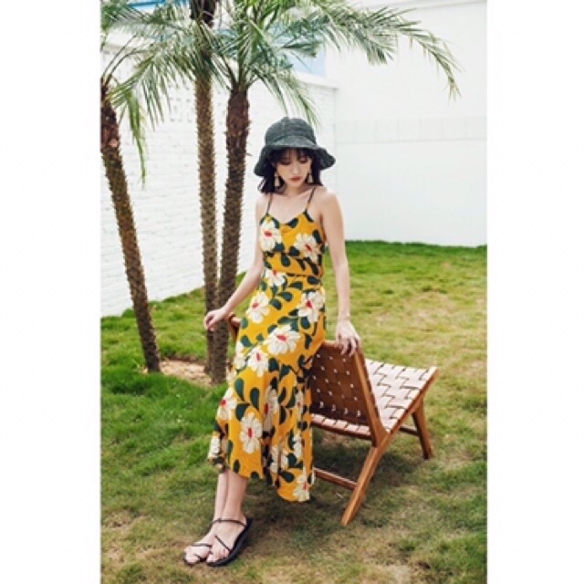 Váy 2 dây hở lưng màu vàng đuôi cá xinh xắn | BigBuy360 - bigbuy360.vn