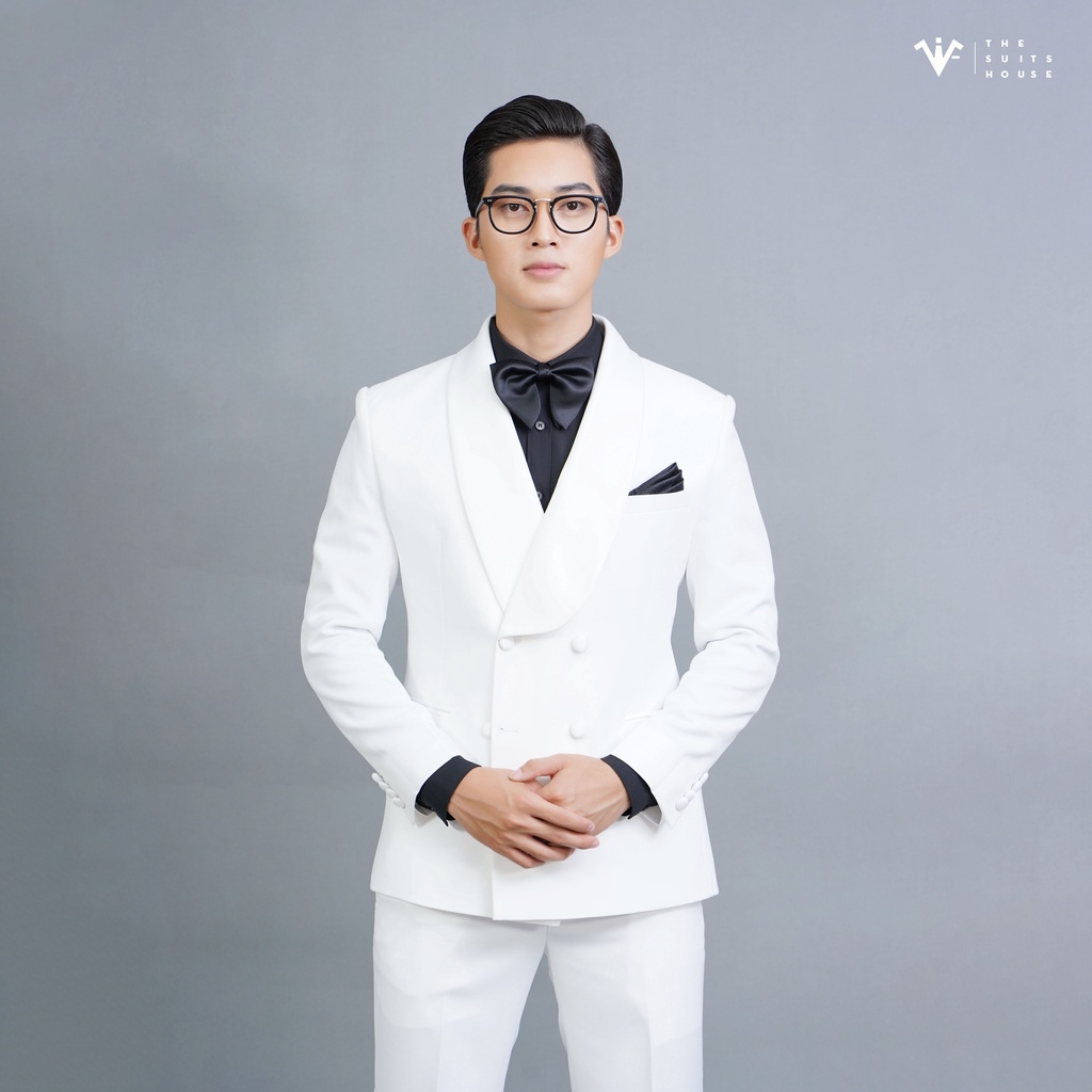 Bộ tuxedo nam trắng cổ sam 4 khuy, chất Cashmere, chuẩn form The Suits House