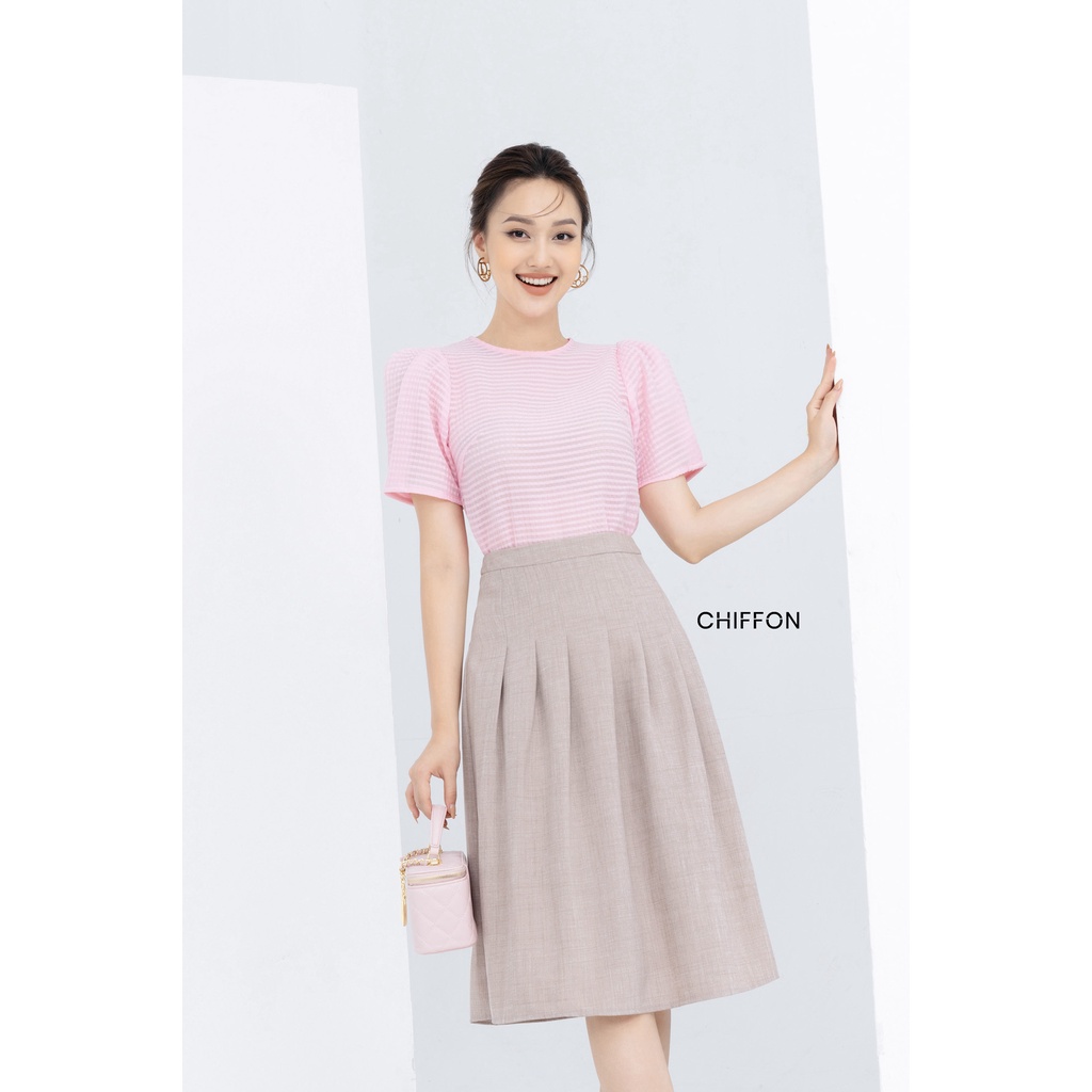 Chân váy xòe xếp ly cạp cao