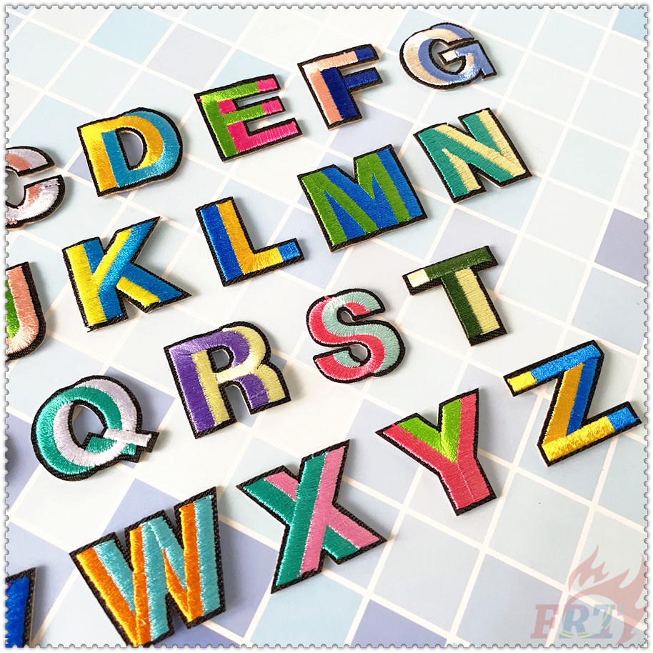 1 miếng dán ủi thêu hình chữ cái tiếng anh 3D nhiều màu sắc
