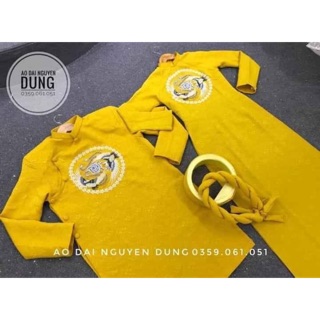 Áo gấm cặp thêu lắc chỉ tay màu vàng cúc xinh cực xinh.