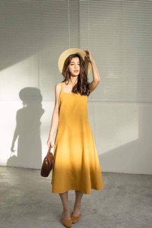 Đầm xoè cột nơ