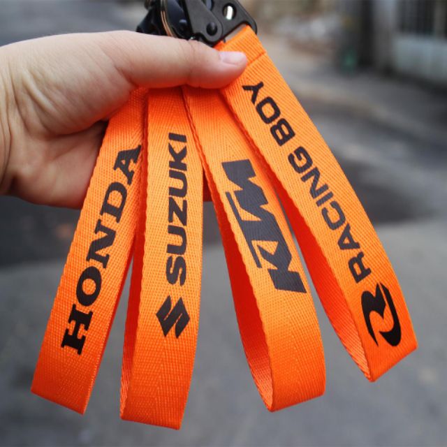 Móc khoá theo tem xe cao cấp