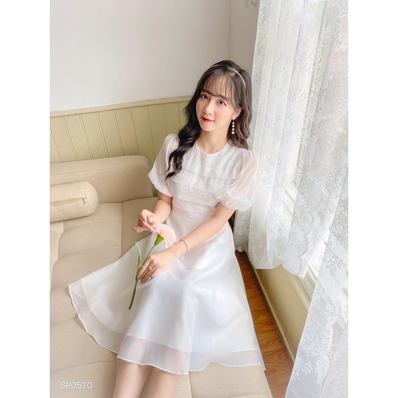 Váy trắng dài Jessica Dress -Lyn- Váy dài qua gối chất liệu gân Hàn cao cáp dáng xoè,dự tiệc,đi cưới,kỷ yếu. | BigBuy360 - bigbuy360.vn