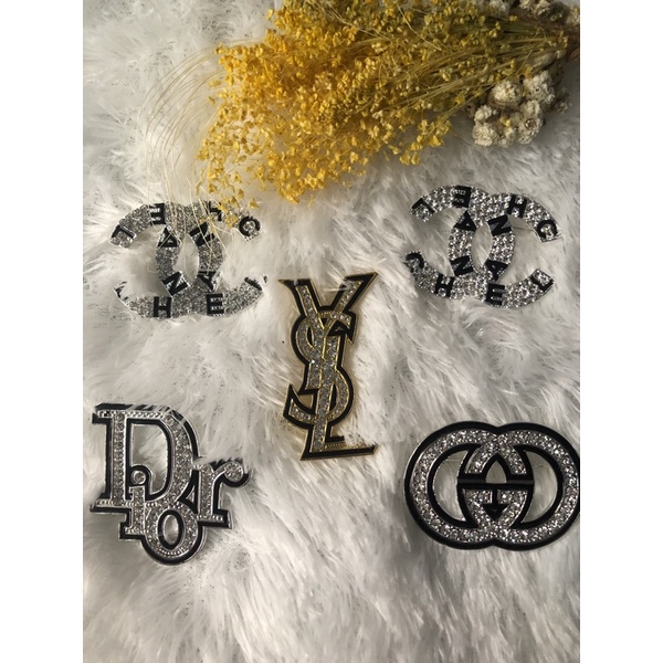 DIOR Huy Hiệu Cài Áo In Chữ gucci Và YSL Thời Trang