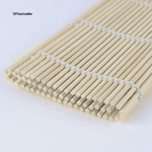 Thảm cuộn sushi tiện dụng bằng tre kèm muỗng xới cơm kích thước 24cm x 24cm