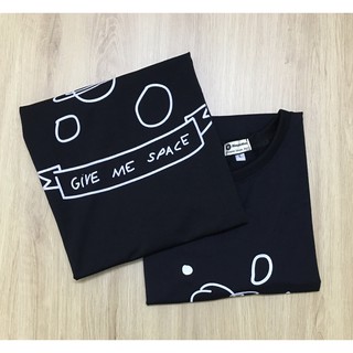 Áo thun nam nữ in chữ Give me space màu đen - Simple Man