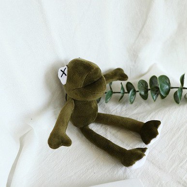 CF Móc chìa khóa gắn hình chú ếch nhồi bông