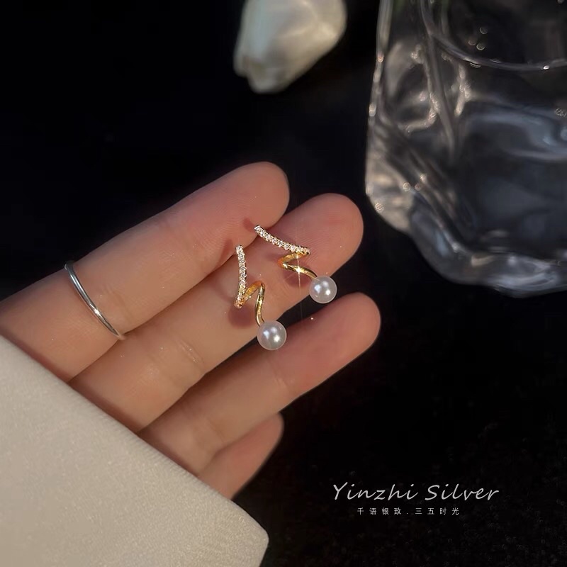 Khuyên tai nữ thiết kế đính đá và hạt trong sang trọng H38