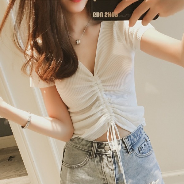 Áo croptop cổ chữ V thiết kế dây đan chéo quyến rũ