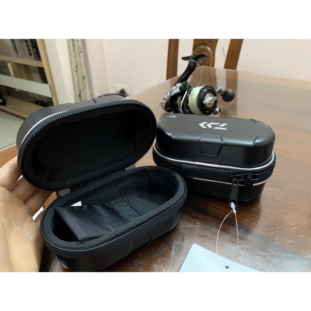Hộp cứng đựng lô máy chính hãng DAIWA HD SPOOL CASE SP-SD A
