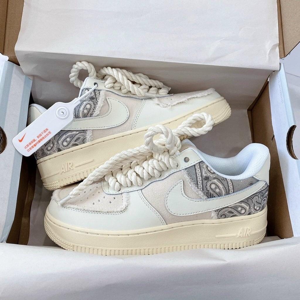 Giày thể thao AF1 dây thừng họa tiết Paisley màu kem, Giày sneaker thổ cẩm dây thừng  nam nữ full bill box đi siêu êm | BigBuy360 - bigbuy360.vn