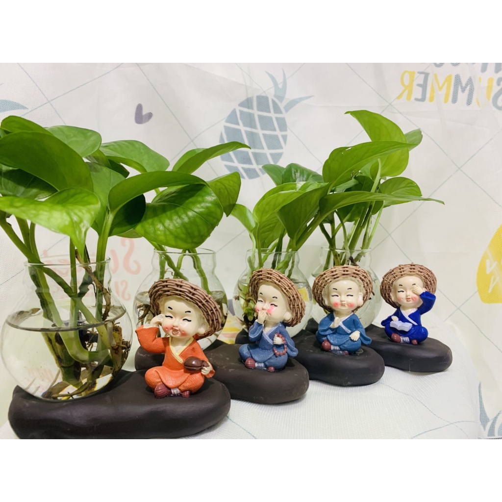 Bộ tượng 4 chú tiểu tứ không đội nón kèm lọ hoa thủy tinh trồng cây ,nuôi cá