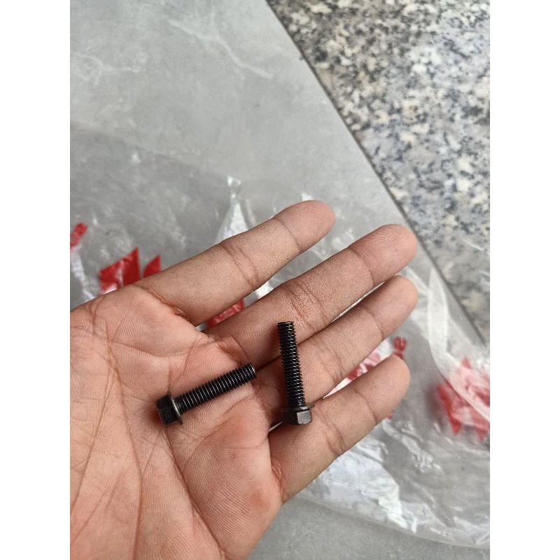 Pát bắt cùm côn satria fi raider fi