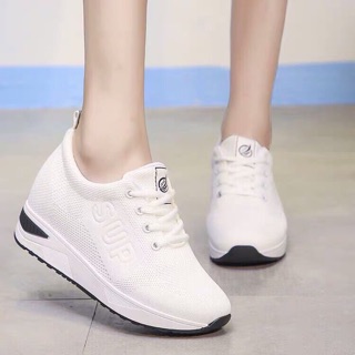 Giày thể thao độn đế trắng đen