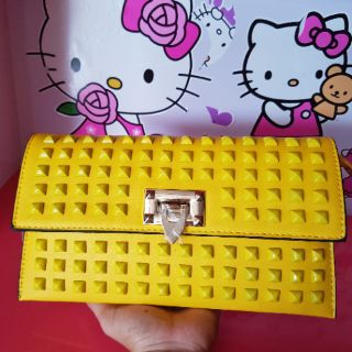 Clutch đinh siêu đẹp siêu hot