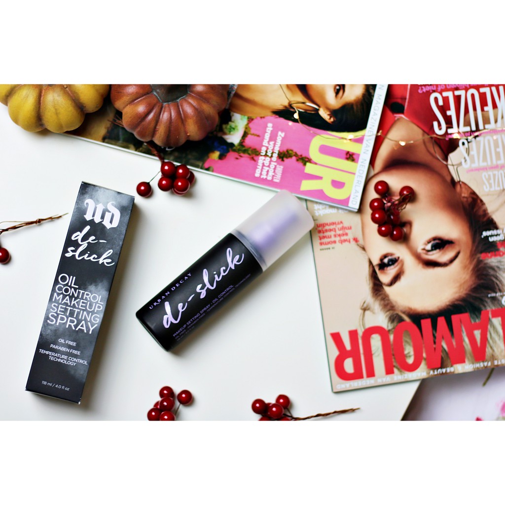 Xịt khóa makeup Urban Decay De-slick (118ml-full size) | BigBuy360 - bigbuy360.vn