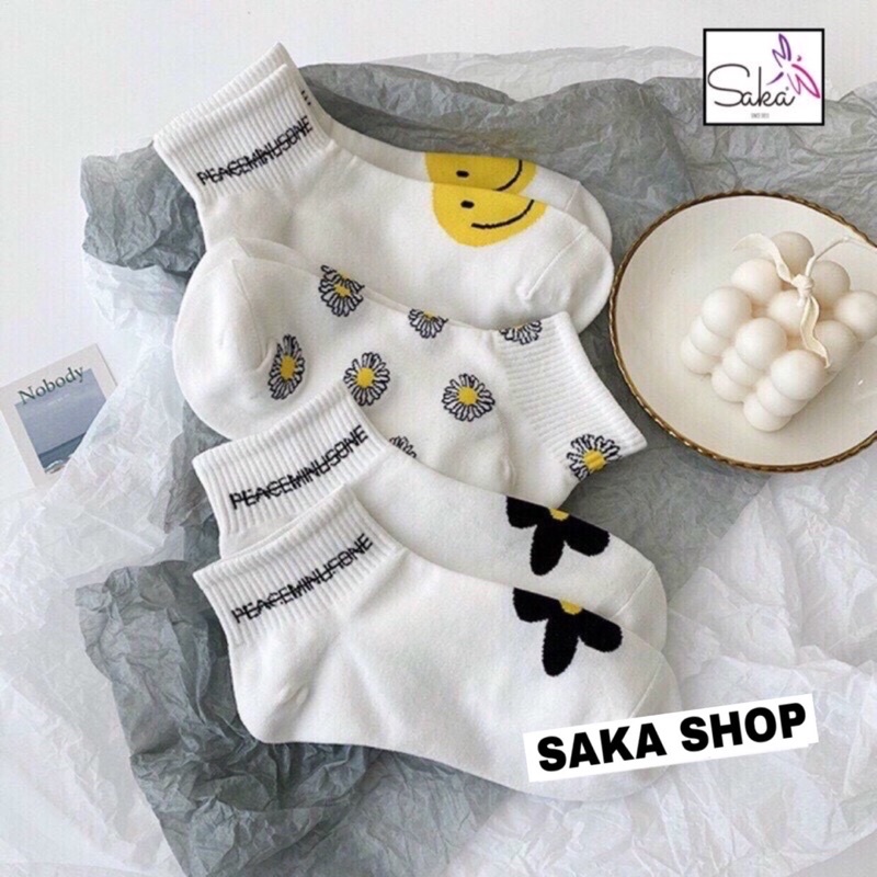 Vớ ngắn nam nữ dày dặn hình bông cúc 2 màu đen trắng