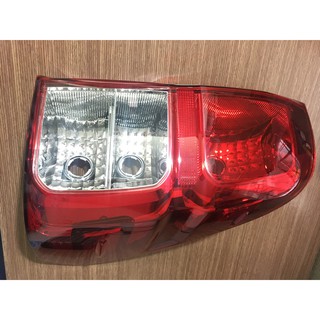 Đèn hậu toyota hilux chính hãng 815500k261