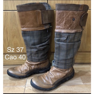 Bốt ( boot ) chiến binh,  hàng si tuyển