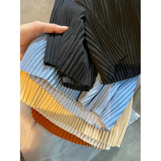 Quần đùi xếp ly nữ