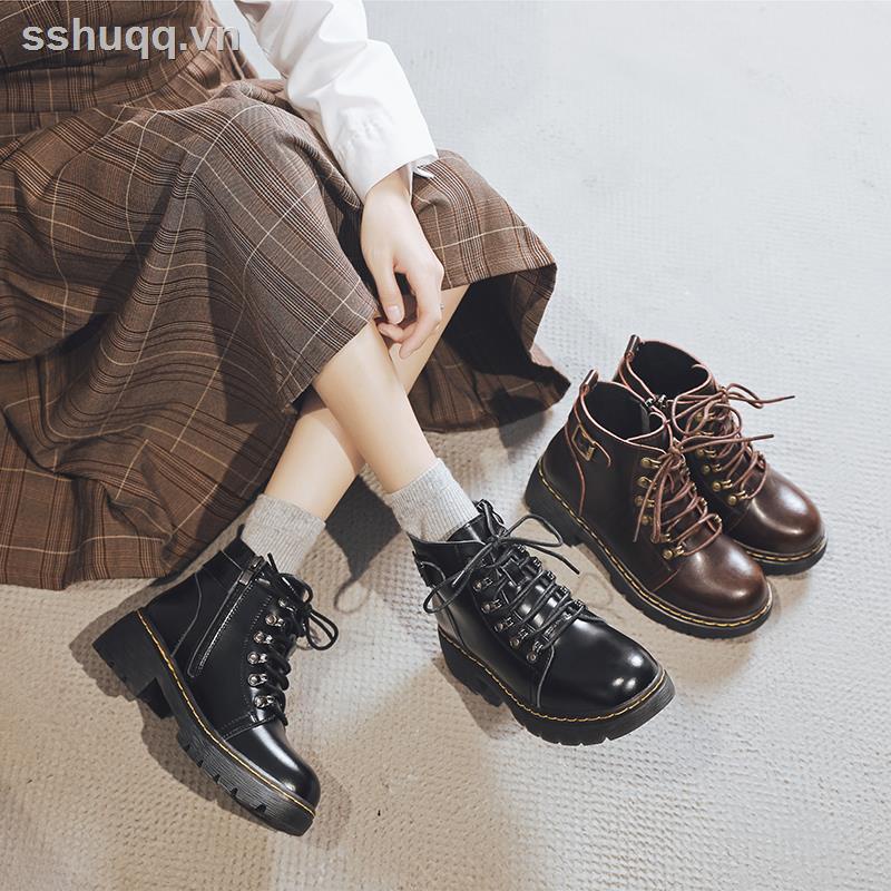 Giày bốt Martin mỏng đế dày thiết kế độc đáo phong cách Anh Quốc thời trang xuân thu cho nữ 2021 | BigBuy360 - bigbuy360.vn