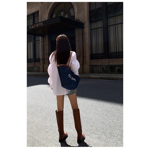 Áo Sơ mi trắng style Hàn form rộng chất thô mịn dày chuẩn form bo chun che khuyết điểm vai thô bắp tay to kèm ảnh thật | BigBuy360 - bigbuy360.vn